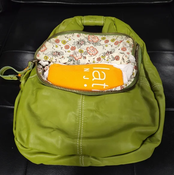 Latico | NWT Stunning Olive Leather Hobo Bag - Picture 4 of 6